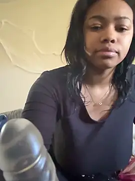 nuttybutter999999 online show from 28, 10, 2025