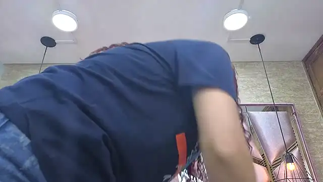 ThaliaCross online show from 14, 12, 2025