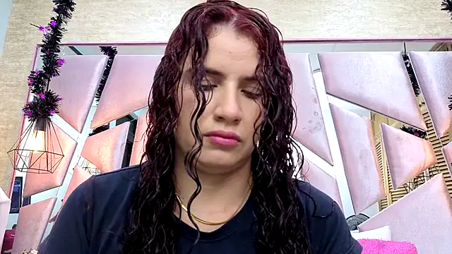 ThaliaCross online show from 28, 11, 2025