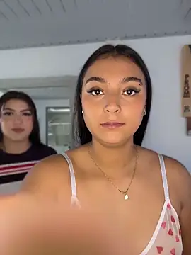 nicolexxaleja online show from 14, 4, 2026