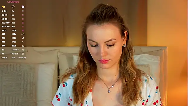 YungTessa online show from 22, 4, 2026