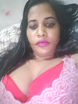 cute radhikaa online show from 8, 4, 2026