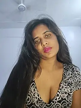 cute radhikaa online show from 14, 6, 2026