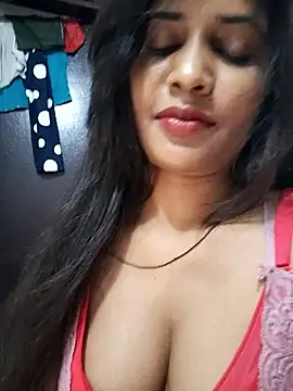 cute radhikaa online show from 4, 4, 2026
