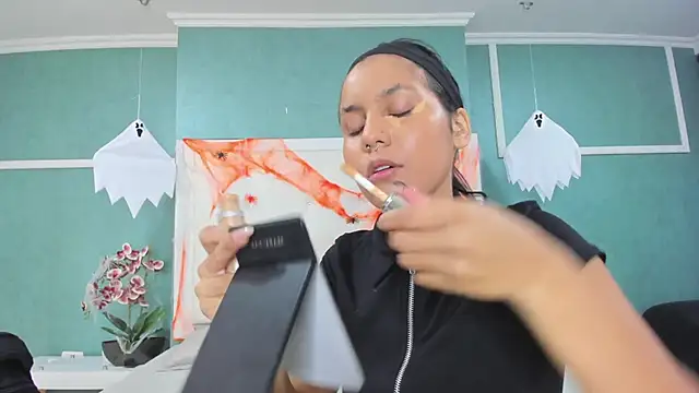 Snapshot of ania_gomez chatting on 31, 10, 2025 ania gomez online show from 31, 10, 2025