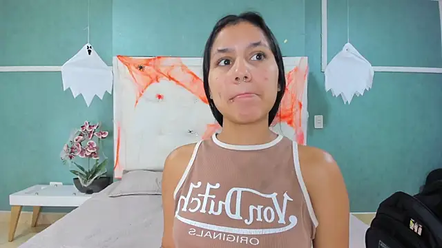 Snapshot of ania_gomez chatting on 24, 10, 2025 ania gomez online show from 24, 10, 2025