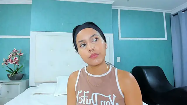 Snapshot of ania_gomez chatting on 25, 11, 2025 ania gomez online show from 25, 11, 2025