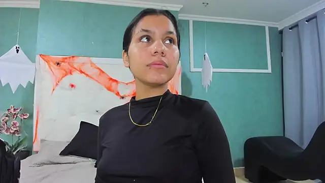 Snapshot of ania_gomez chatting on 26, 10, 2025 ania gomez online show from 26, 10, 2025