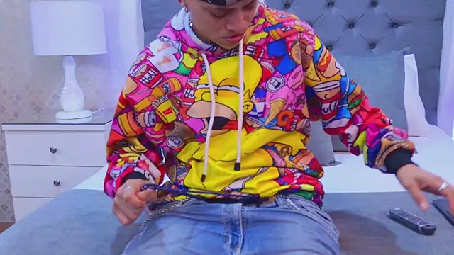 ZoeKrug online show from 27, 11, 2025