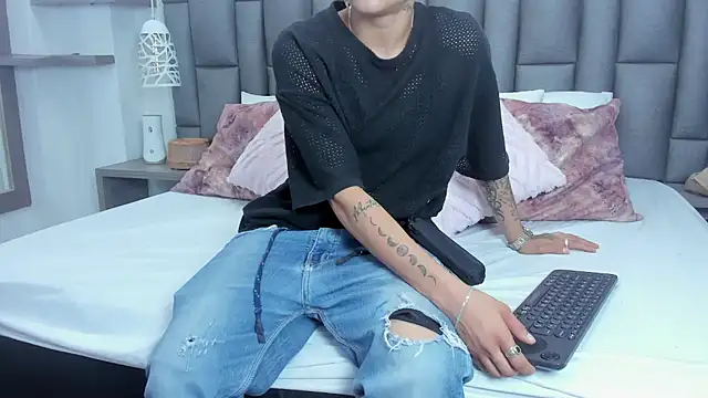 ZoeKrug online show from 19, 2, 2026