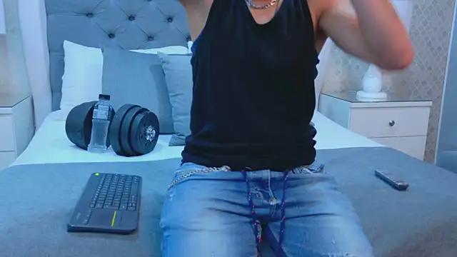 ZoeKrug online show from 3, 11, 2025