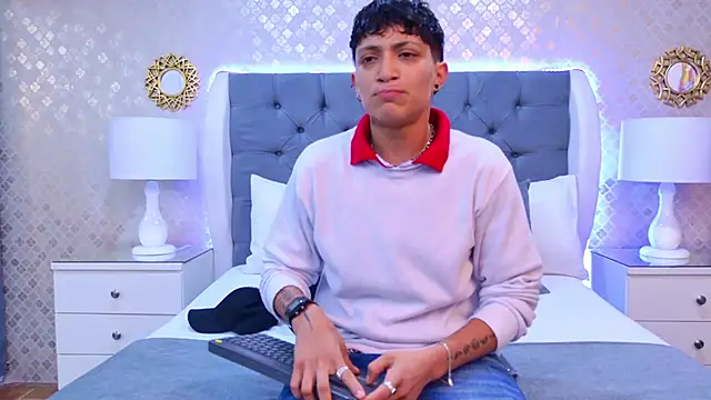 ZoeKrug online show from 29, 11, 2025