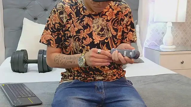 ZoeKrug online show from 13, 11, 2025