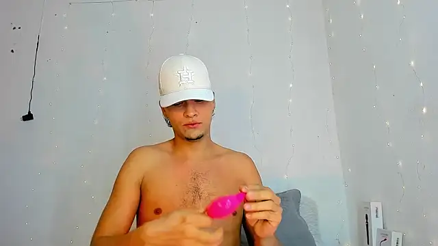 hot boy 04 online show from 9, 3, 2026