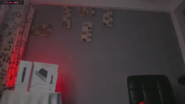 Chloe cooperr online show from 5, 11, 2025