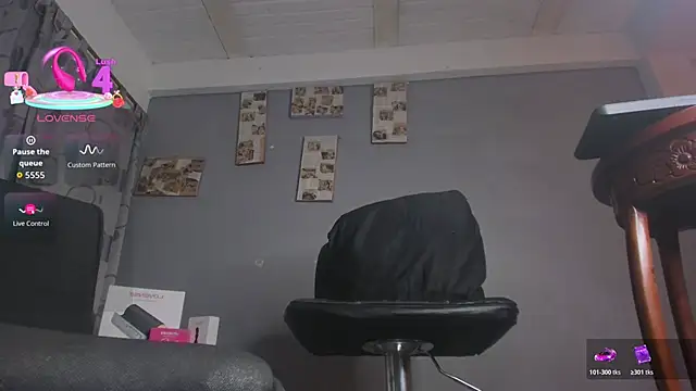 Chloe cooperr online show from 1, 11, 2025