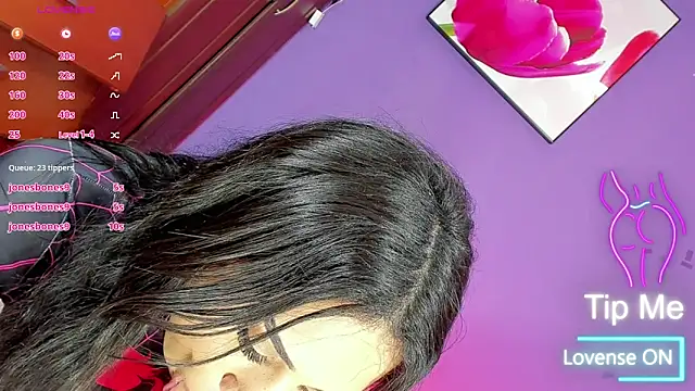 Snapshot of Valentina_Horny777 chatting on 3, 11, 2025 Valentina Horny777 online show from 3, 11, 2025