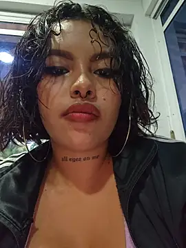 Yessica Lopezz online show from 13, 7, 2026
