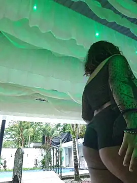 Yessica Lopezz online show from 23, 7, 2026