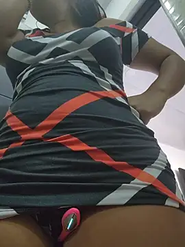 Yessica Lopezz online show from 21, 11, 2025