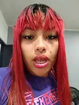 Snapshot of Yessica_Lopezz chatting on 28, 9, 2025 Yessica Lopezz online show from 28, 9, 2025