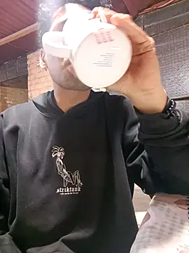 Snapshot of LecheDeSoya666 chatting on 10, 10, 2025 LecheDeSoya666 online show from 10, 10, 2025