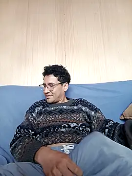 Snapshot of LecheDeSoya666 chatting on 8, 10, 2025 LecheDeSoya666 online show from 8, 10, 2025