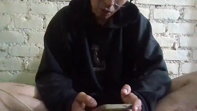Snapshot of LecheDeSoya666 chatting on 6, 5, 2026 LecheDeSoya666 online show from 6, 5, 2026