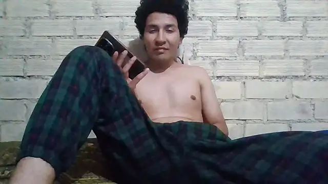 LecheDeSoya666 online show from 12, 1, 2026