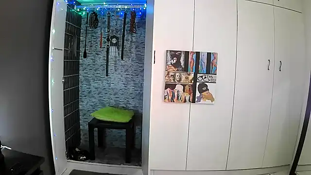 Snapshot of BaDSubMiss chatting on 30, 9, 2025 BaDSubMiss online show from 30, 9, 2025