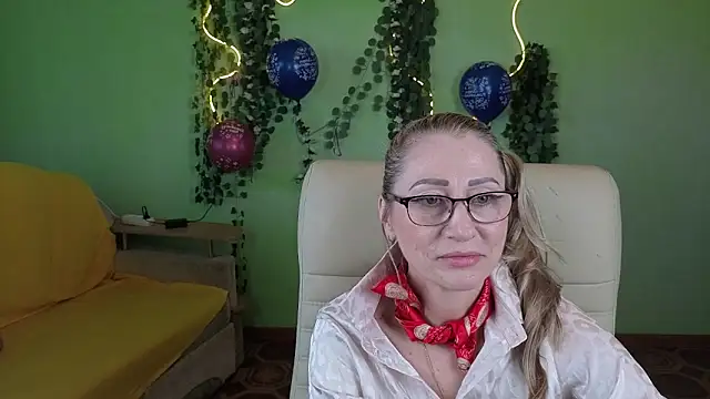 Snapshot of Habibi_Honeyy chatting on 23, 9, 2025 Habibi Honeyy online show from 23, 9, 2025