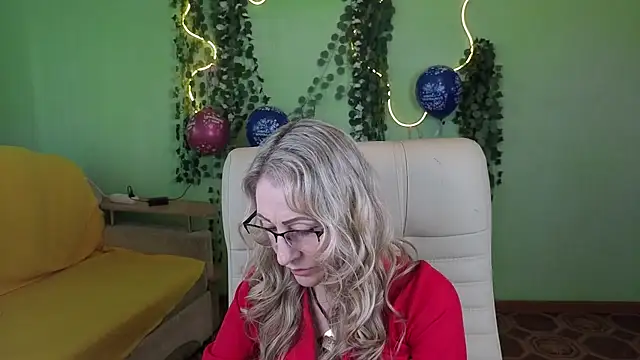 Snapshot of Habibi_Honeyy chatting on 24, 9, 2025 Habibi Honeyy online show from 24, 9, 2025