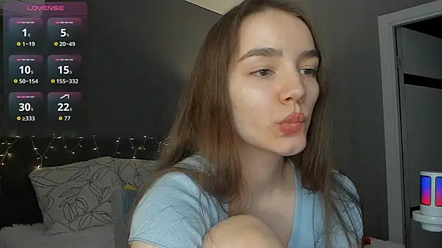 Snapshot of sweete_chantal chatting on 17, 5, 2026 sweete chantal online show from 17, 5, 2026