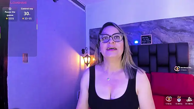 Snapshot of Agatha_Pleasure chatting on 19, 7, 2026 Agatha Pleasure online show from 19, 7, 2026
