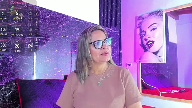 Snapshot of Agatha_Pleasure chatting on 1, 5, 2026 Agatha Pleasure online show from 1, 5, 2026