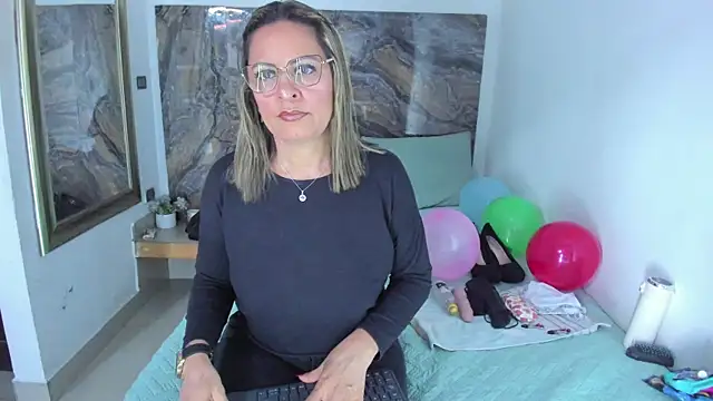 Snapshot of Agatha_Pleasure chatting on 12, 6, 2026 Agatha Pleasure online show from 12, 6, 2026