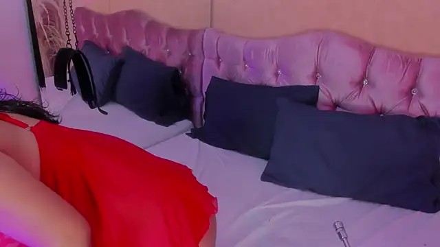 KARINAJTORRES online show from 7, 10, 2025