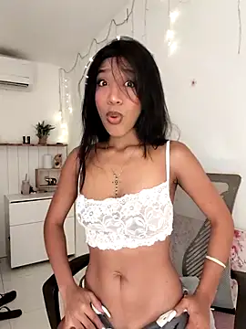 Snapshot of LeilaEbony chatting on 9, 9, 2025 LeilaEbony online show from 9, 9, 2025