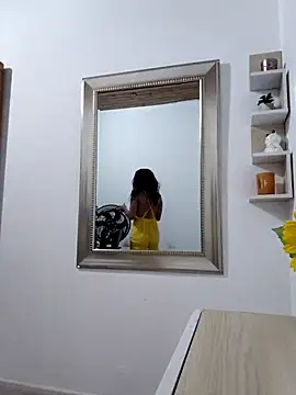 Snapshot of LeilaEbony chatting on 20, 9, 2025 LeilaEbony online show from 20, 9, 2025