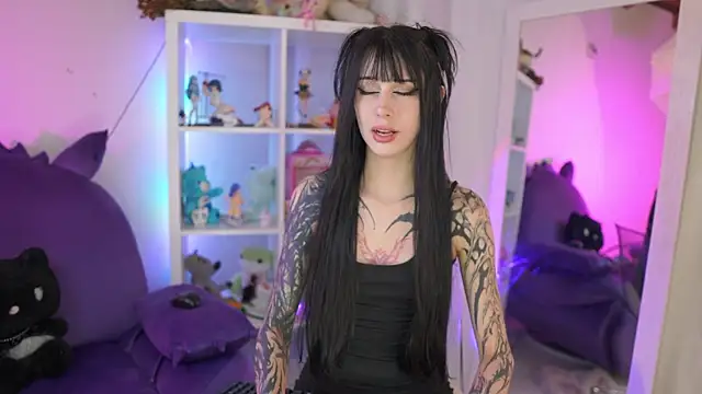 Im Garu online show from 5, 11, 2025