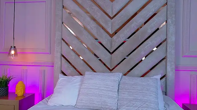 Agatha-Adams online show from 20, 11, 2025