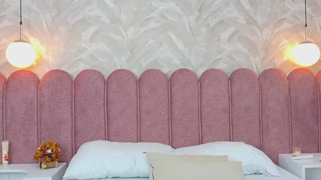 Agatha-Adams online show from 19, 2, 2026