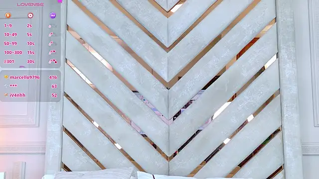 Agatha-Adams online show from 21, 10, 2025