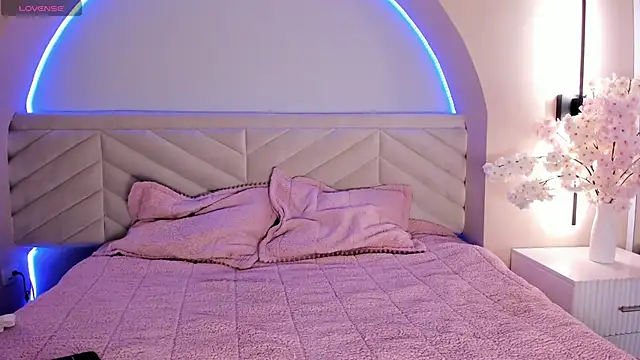 Bella Williiams online show from 29, 5, 2026