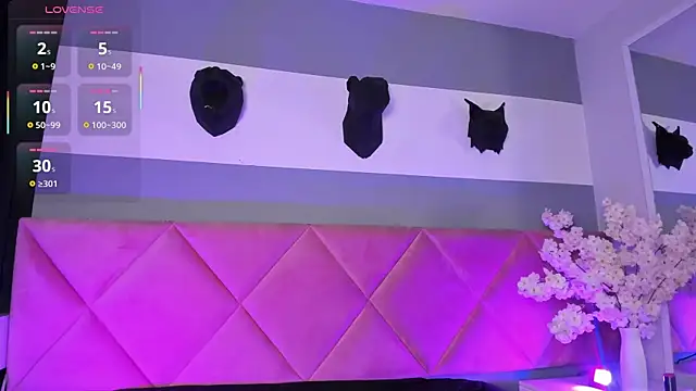 Bella Williiams online show from 3, 12, 2025