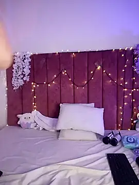 RominaaReyes online show from 25, 3, 2026