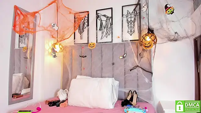 Gia Scott online show from 21, 10, 2025