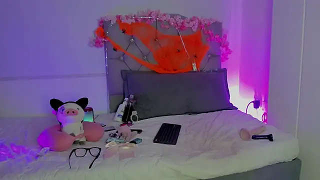 antonieta23 online show from 28, 10, 2025