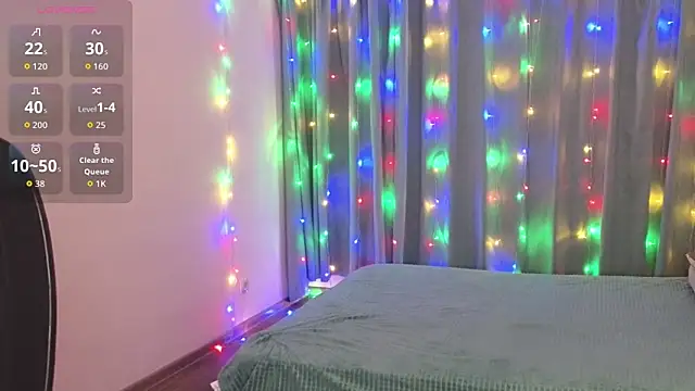 Snapshot of Laura_Gol chatting on 19, 11, 2025 Laura Gol online show from 19, 11, 2025