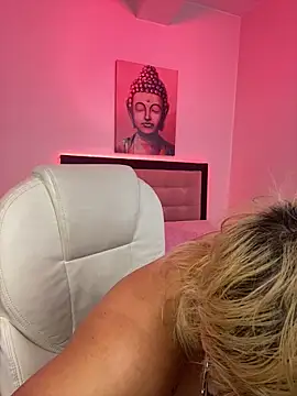 pink maddy online show from 25, 9, 2025